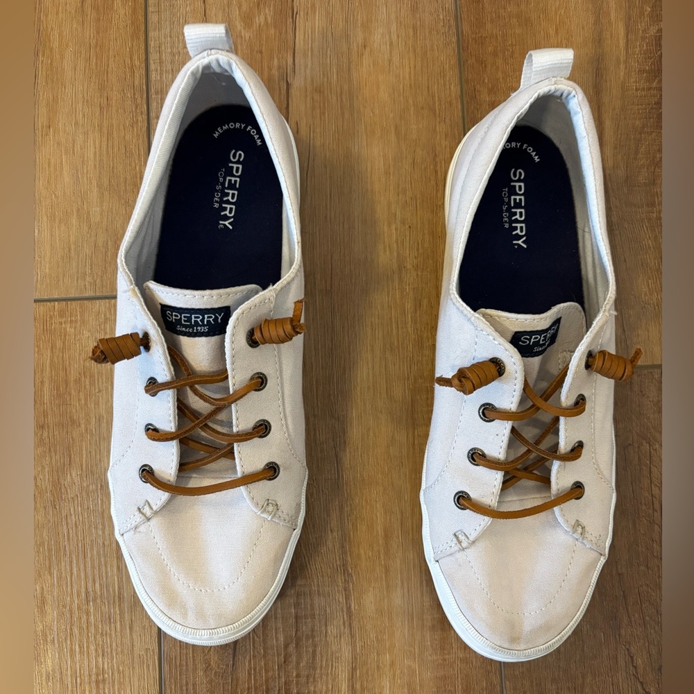 Sperry Women Size 11 Canvas Sneaker